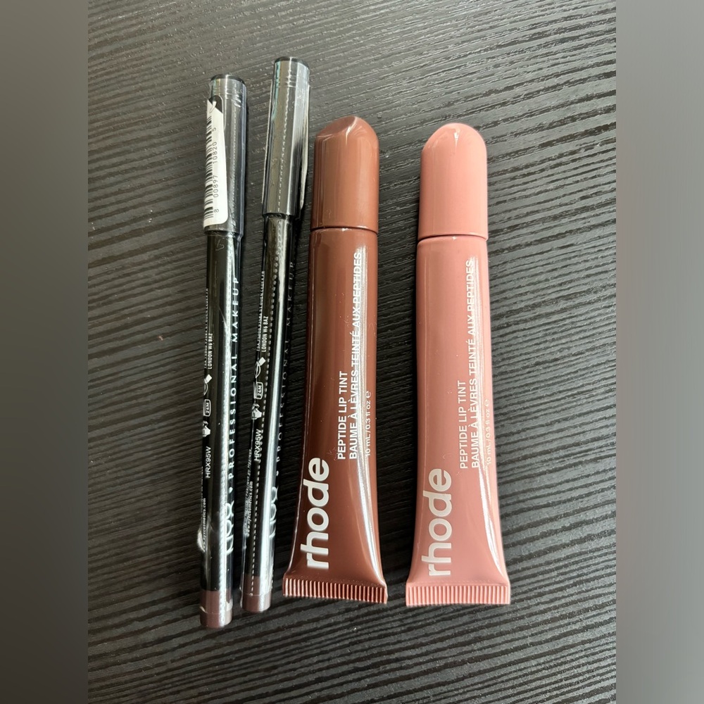NWOB RHODE SKIN PEPTIDE LIP TINTS